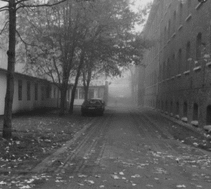 Alte Baracke hinter den Gebäuden der HerbergePlus.